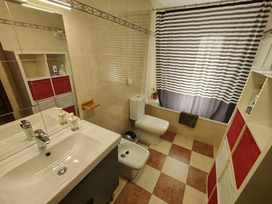 Appartement Tranquilo Y Elegante à Cenes De La Vega Extérieur photo